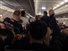 Multimedia - Αναγκαστική προσγείωση στο Ηράκλειο: Η στιγμή που κατεβάζουν από αεροσκάφος ζευγάρι που προκαλούσε προβλήματα